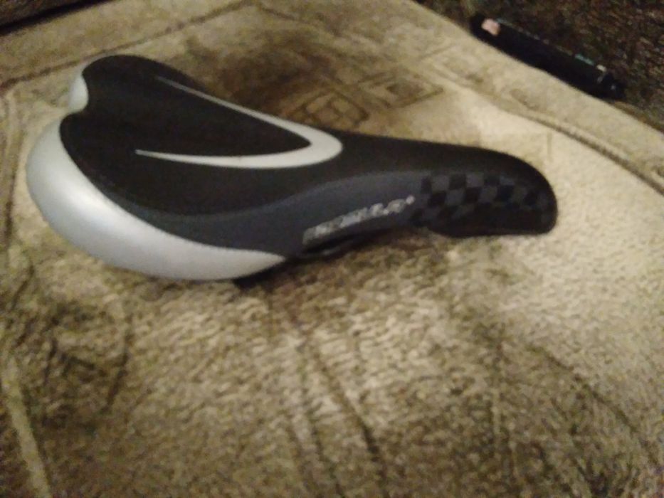 Седло велосипедное