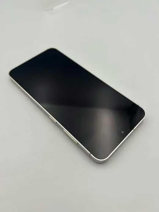 Samsung S24 8/256GB