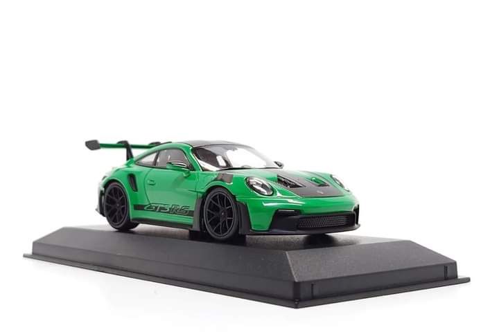 Minichamps 1:43 porsche 911 (992) GT3 RS ano 2023