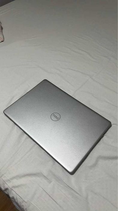 Laptop Dell Inspirion 3501 - 2022