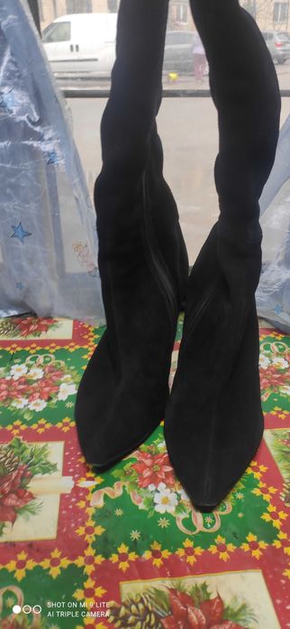 Продам женские сапоги