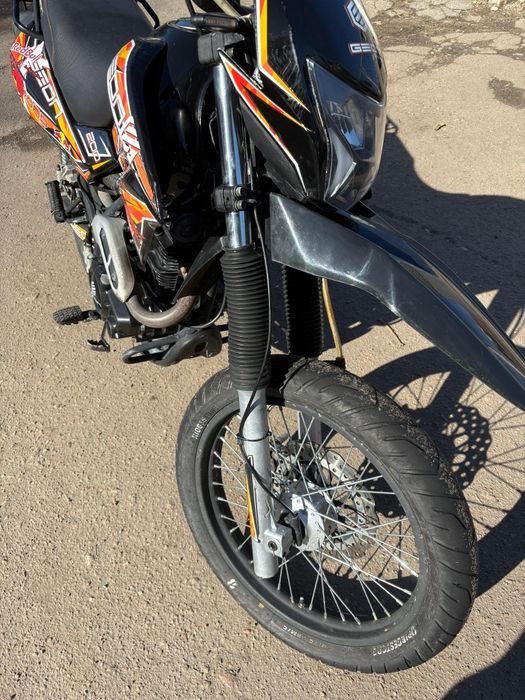 Мотоцикл Geon   X-Road Light  200 кубів