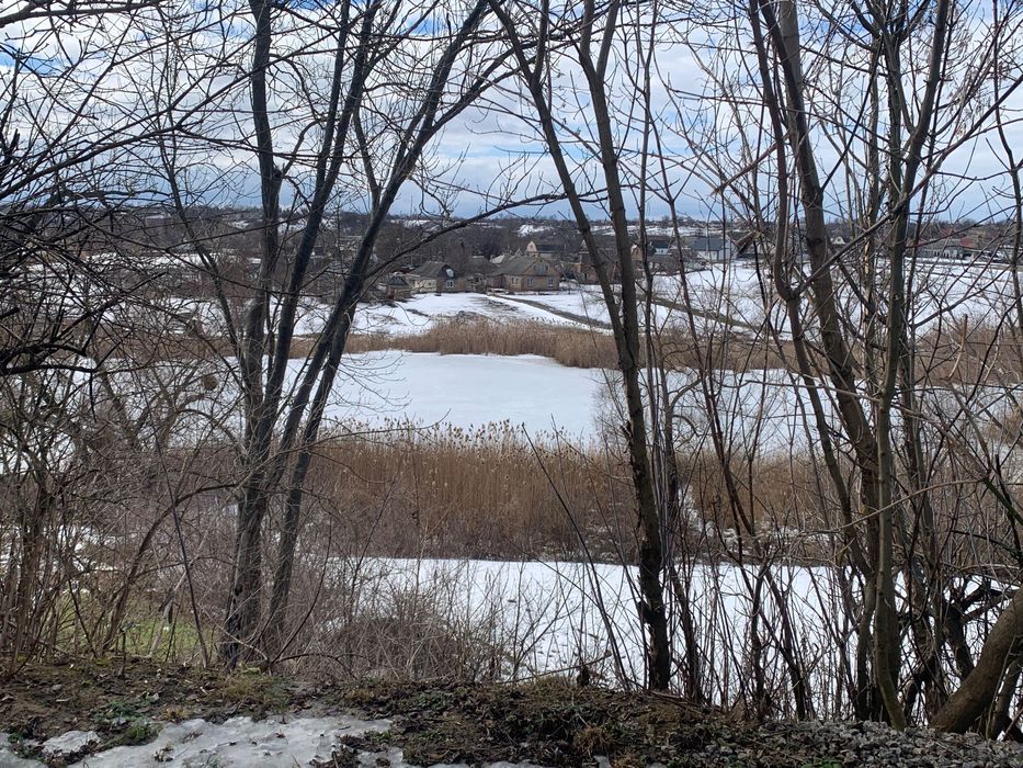 Терміново!продам будинок з ремонтом з виходом на воду