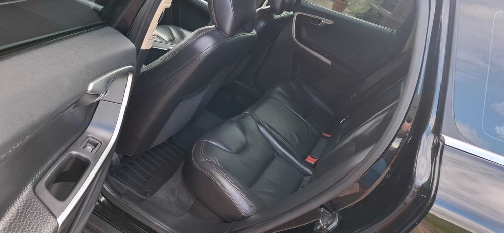 Volvo XC60 5 cylindrów  SUMMUM