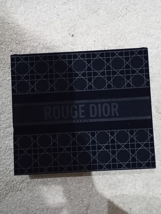 Caixa Dior batom
