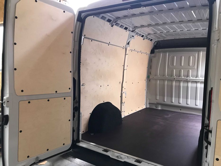 FIAT DUCATO L2H2 - zabudowa busa - CNC