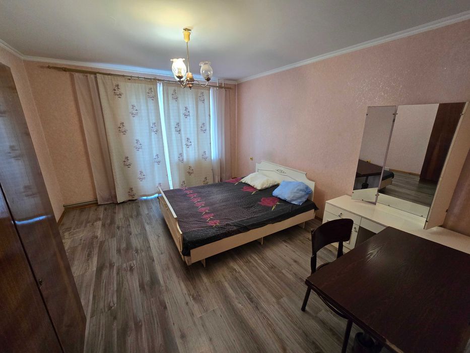 Здається 3-кварт по вул.Волошкові в р-ні Олієжир комбінат,читайте опис