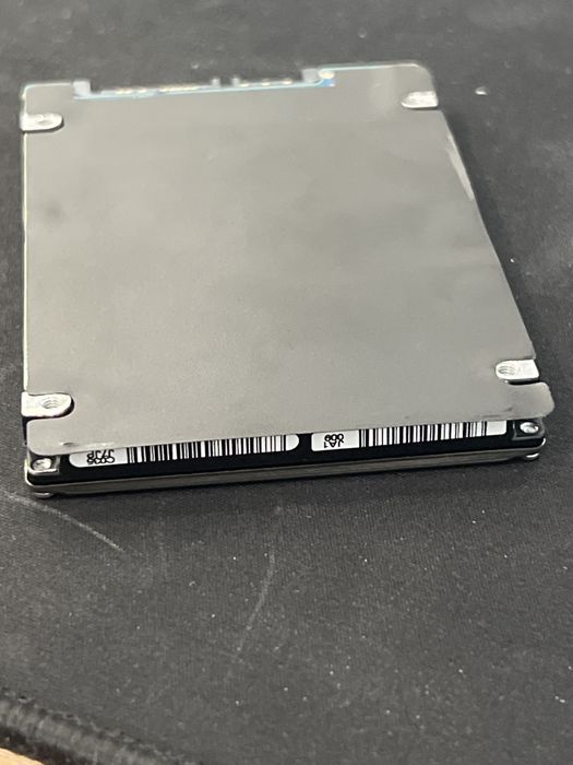 Dysk twardy HGST 1TB