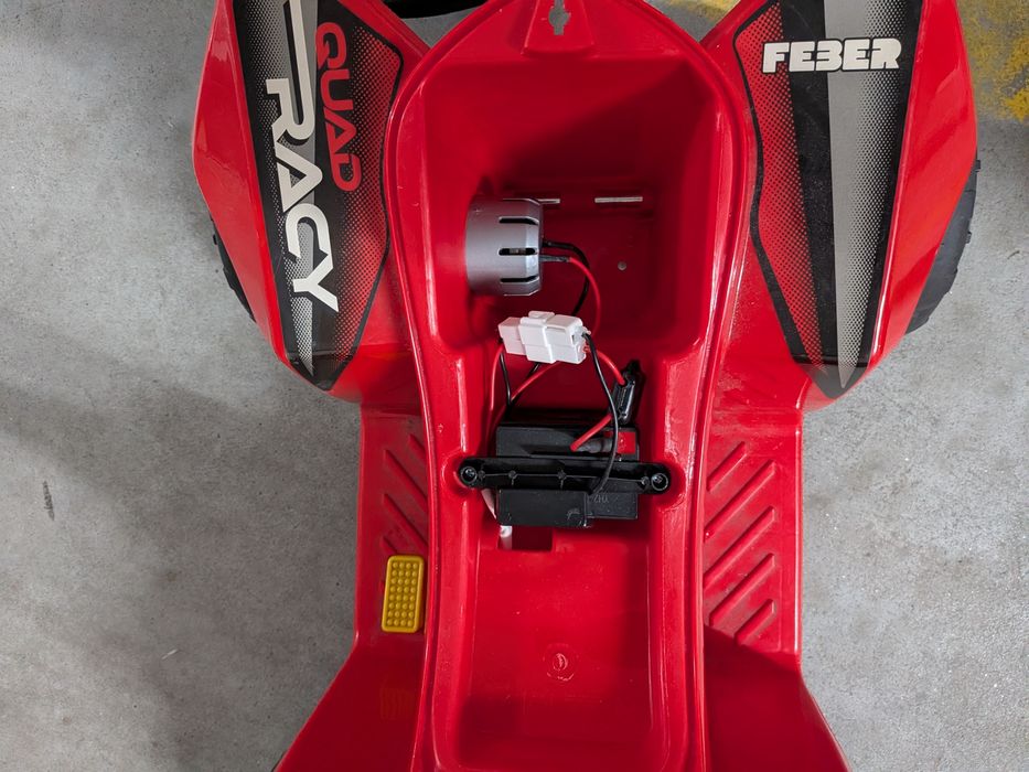 Moto 4 criança a bateria 6V