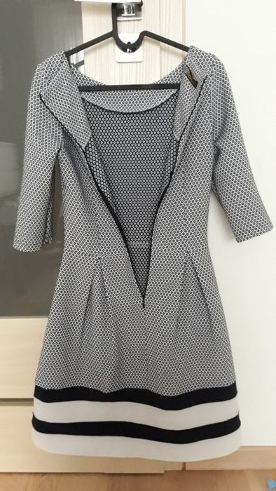 Sukienka granatowo - biała