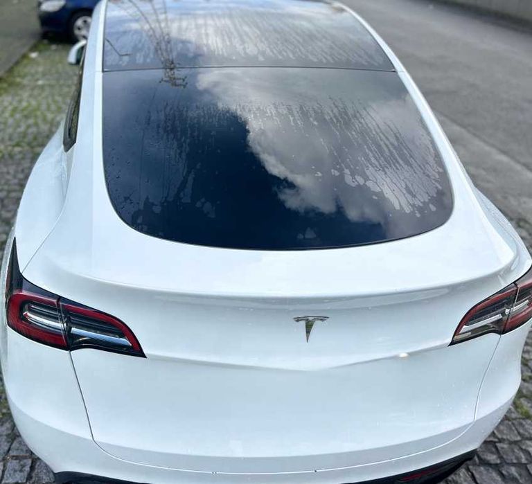 TESLA model Y de 2024/ carregamento da bateria a 100%  p. credito
