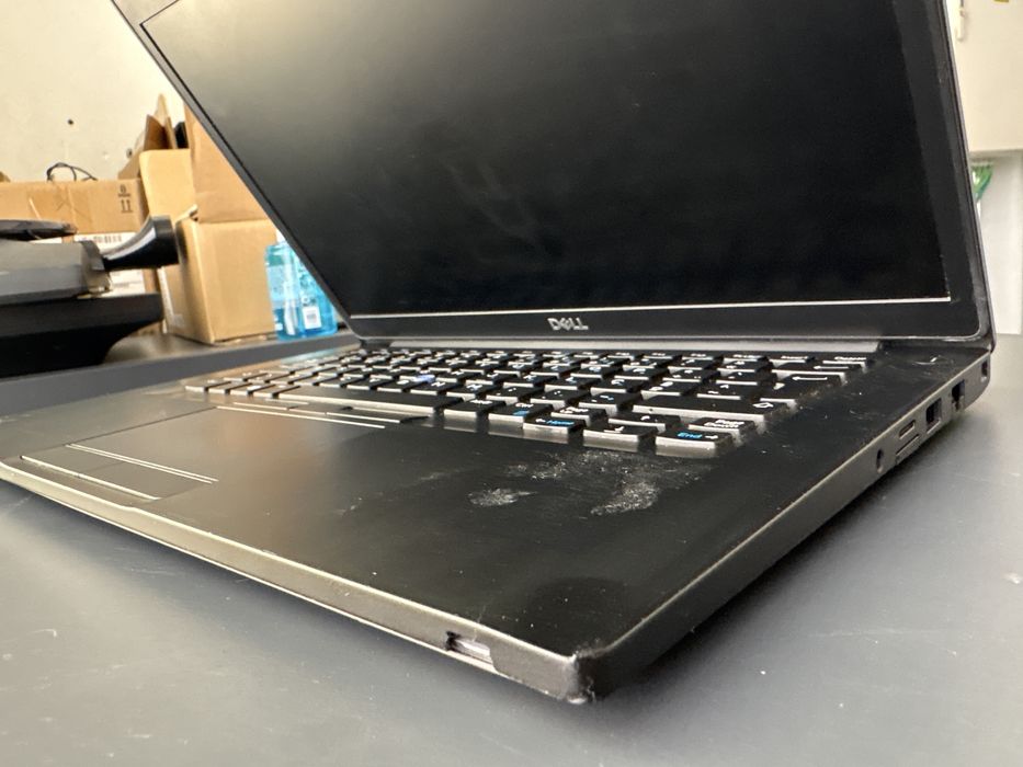 Dell 7490 i7 8gb