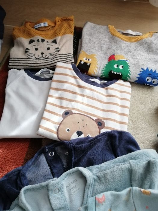 Vendo roupa de bebé 18-24 meses