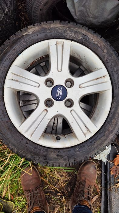 Felga aluminiowa 15 Ford Fiesta 7S6J007AA