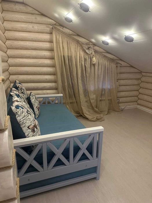 Продам шикарный сруб в Новоселовке.  Авторский ремонт. Рядом река .