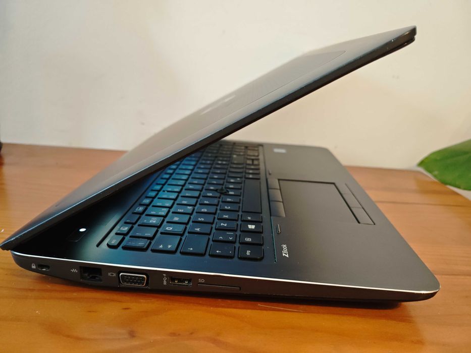 Workstation HP ZBook 15 G3 – Xeon E3‑1505M • 32 GB RAM • SSD 1 TB