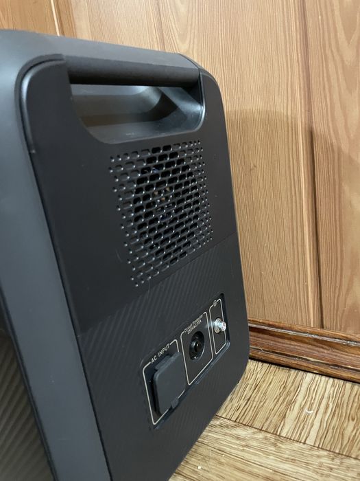 Продам мощную зарядную станцию Bluetti AC180 — почти новая