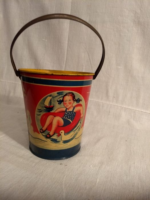 Balde em Lata de praia criança - Anos 1940 (?)