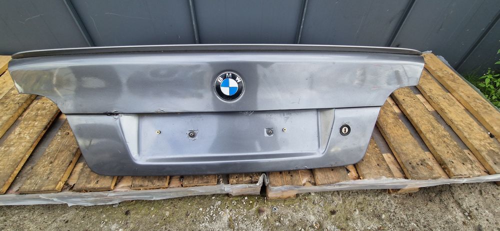 Klapa Pokrywa BMW E39 M-PAKIET LOTKA  Seria - 5 Sedan