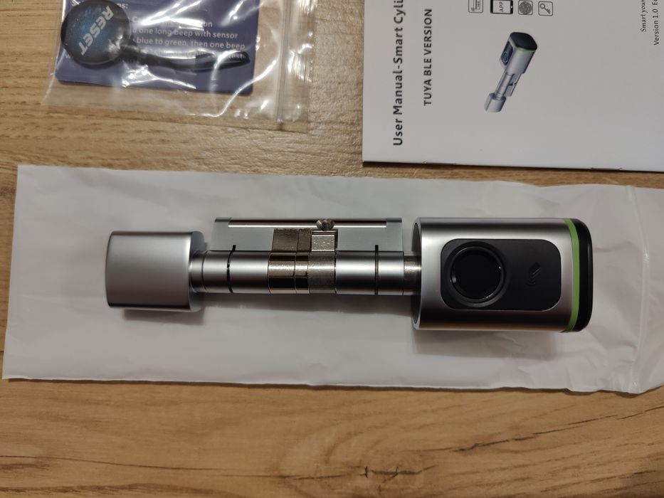 Inteligentna klamka/zamek RFID odcisk palca