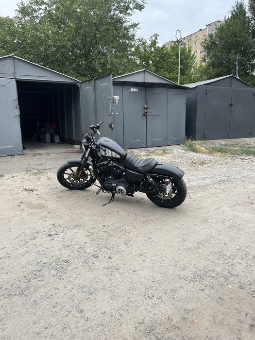 Продам мотоцикл Харлей айрон 883