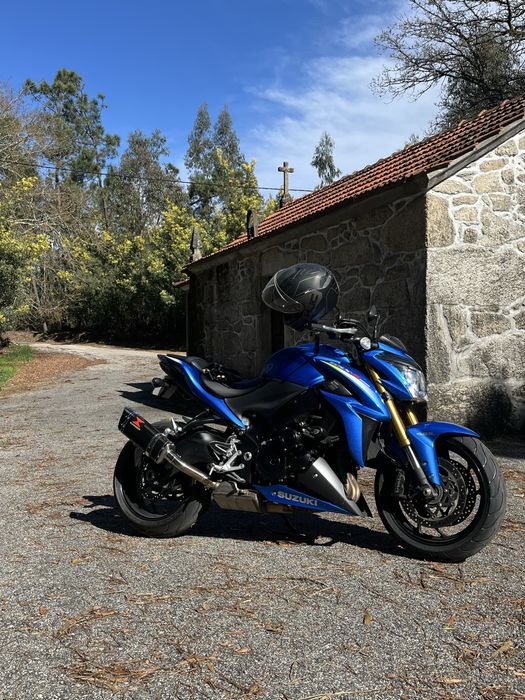 Suzuki gsxs 1000