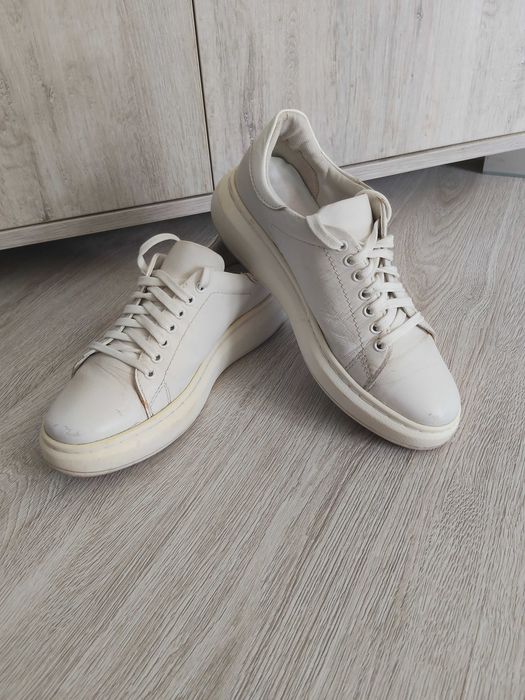 sneakersy damskie, trampki białe Lasocki rozm. 40