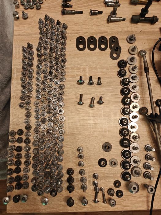 Sruby do owiewek honda oryginalne