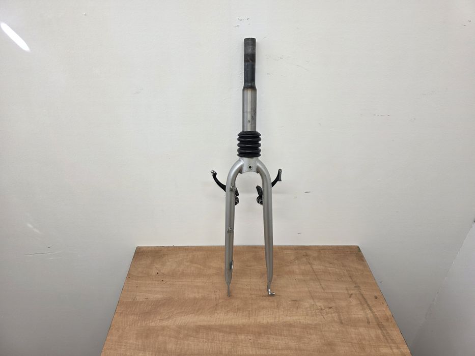 Oryginalny widelec amortyzowany Giant Twist | Hamulce V-Brake | 28"