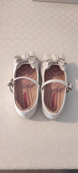 Sabrinas de verniz para menina