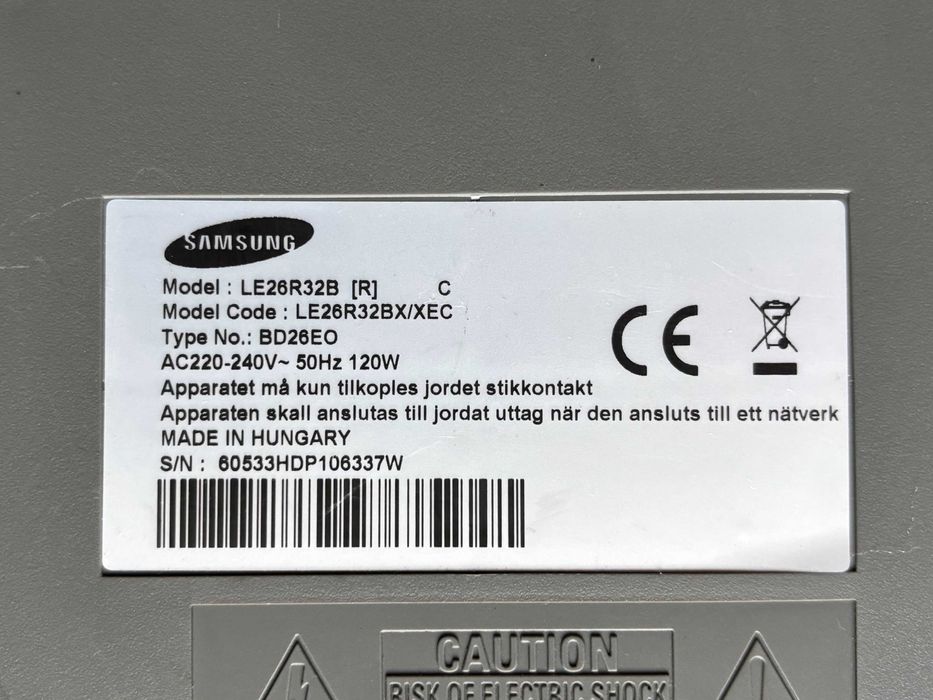 TV Samsung LE26R32B s/ suporte de parede ou pé