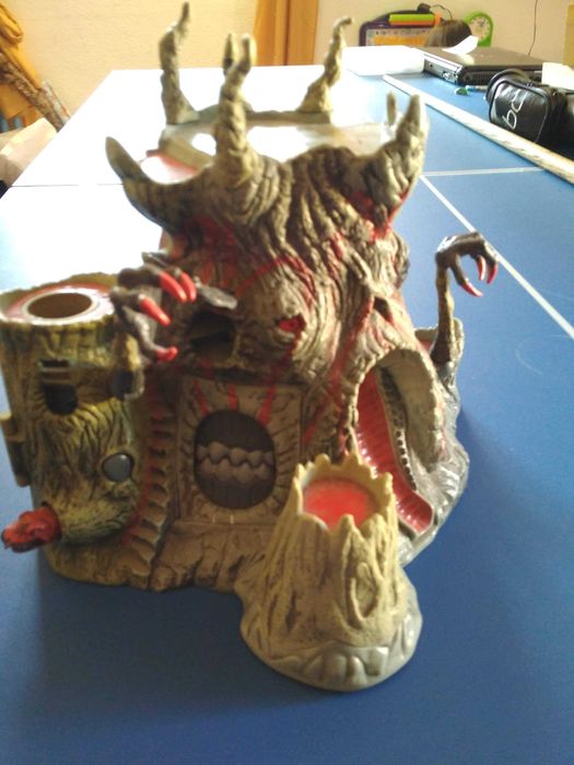 Conjunto Gormiti: Castelo + 46 figuras