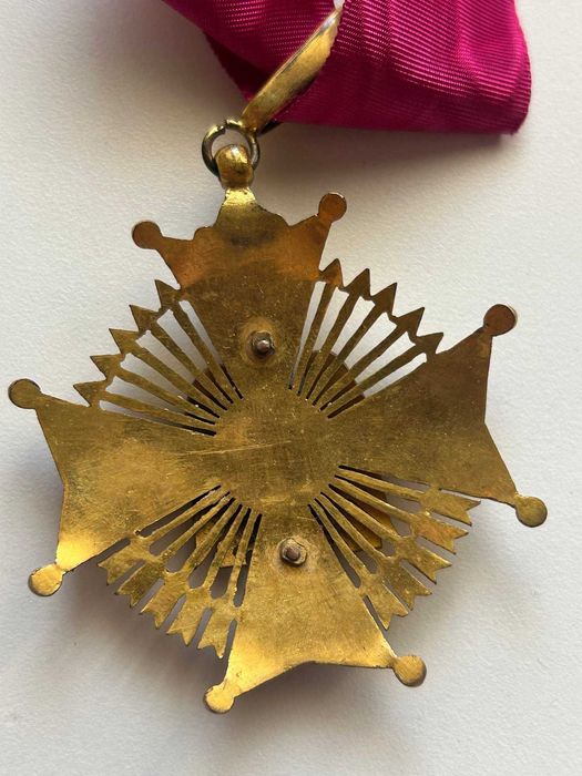 Medalha / Insígnia da Ordem do Cardeal Cisneros (Época Franquista)