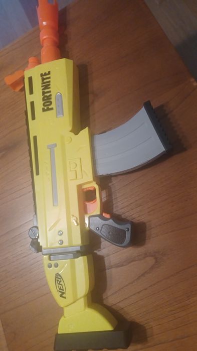 Nerf fortnite como nova