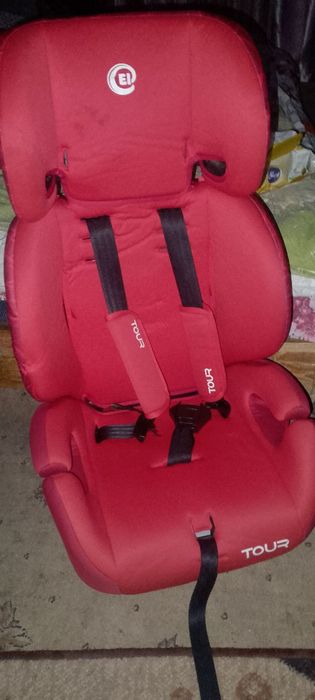 Дитяче автокрісло