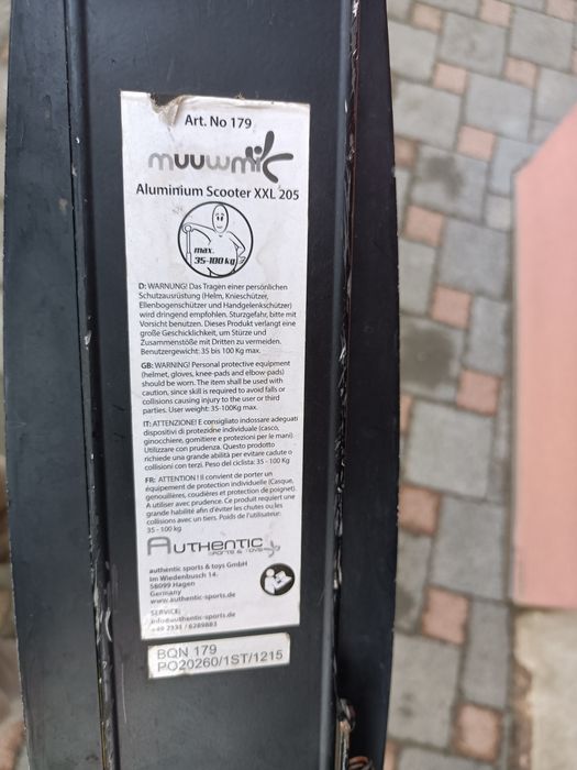 Klasyczna Hulajnoga Muuwmi, solidna duża