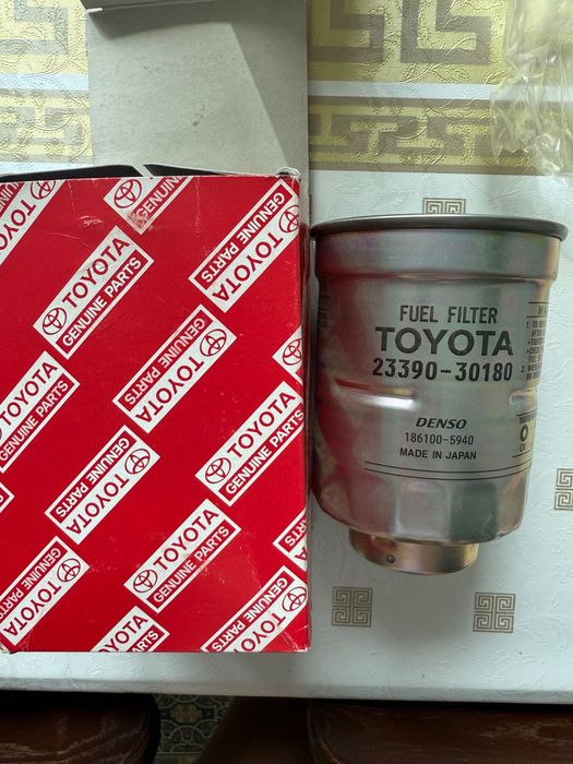 паливний фільтр Toyota  23390-30180