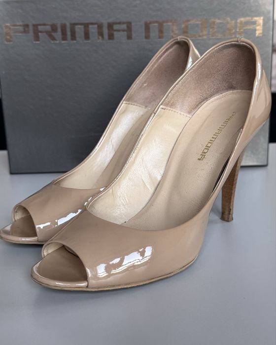 Buty czółenka beżowe lakierowane PRIMA MODA, 36