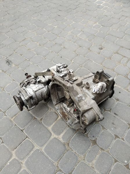 Коробка передач КПП 5ст DVS DUK DHF CBC ELN VW Passat B3 B4 B5 Audi A6