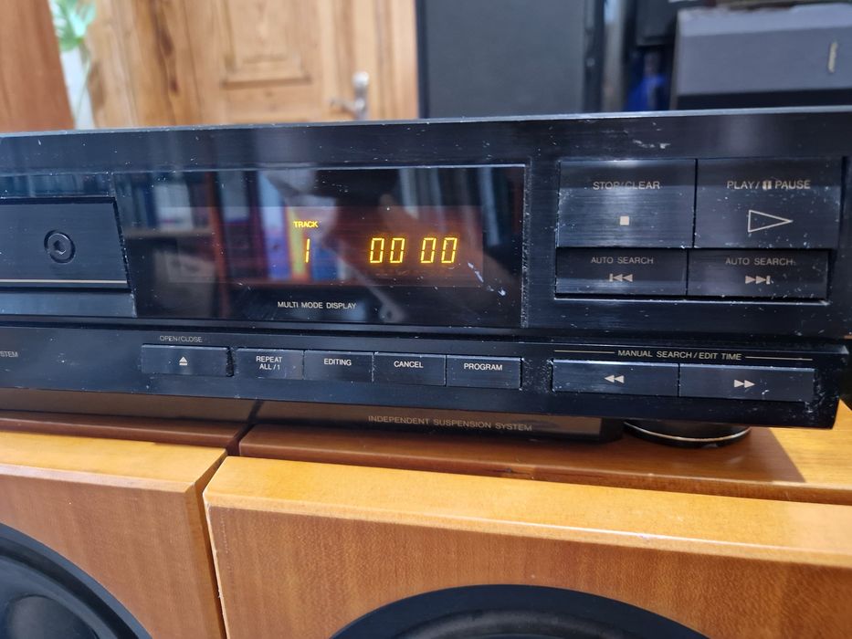 Odtwarzacz plyt CD JVC