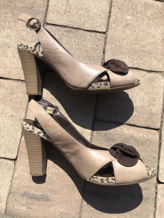 Buty na obcasie Tamaris 40