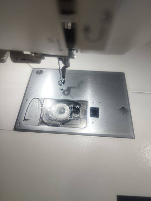 Janome MC550E – Como Nova + 4 Bastidores + Revisão Feita