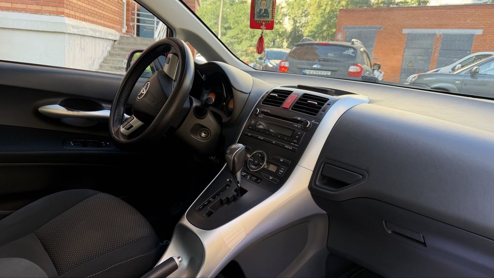 Toyota Auris 1.6