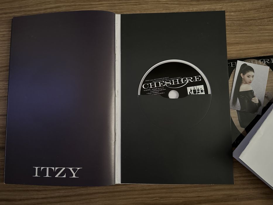 Itzy cheshire wersja c album cd