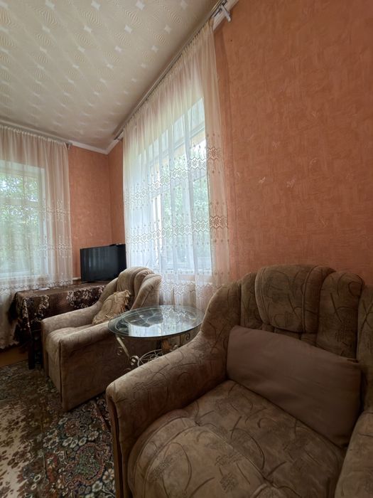 Будинок на дві сімʼї , 2 входи . Горенка ліс. Держпрограми-Так!