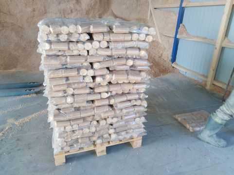 Brykiet Drzewny Bukowy.