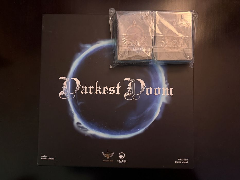 Gra Planszowa Darkest Doom plus naprawczy zestaw kart