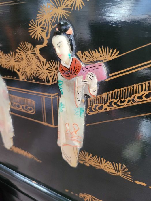 Lindíssimo Bar Oriental em madeira - óptimo estado