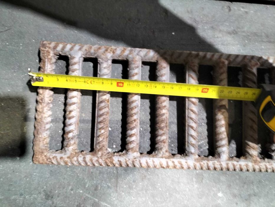Grelhas Ferro Resistente 15 cm  largura
