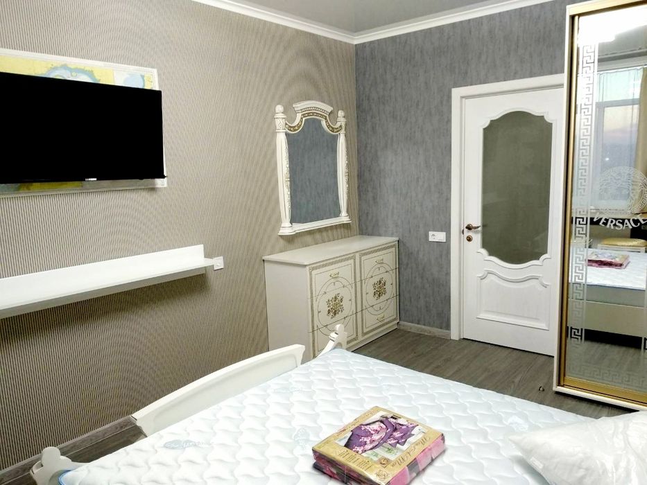 Сдам длительно 3-х комн квартиру в ЖК. Нагорный ул Дюковская центр